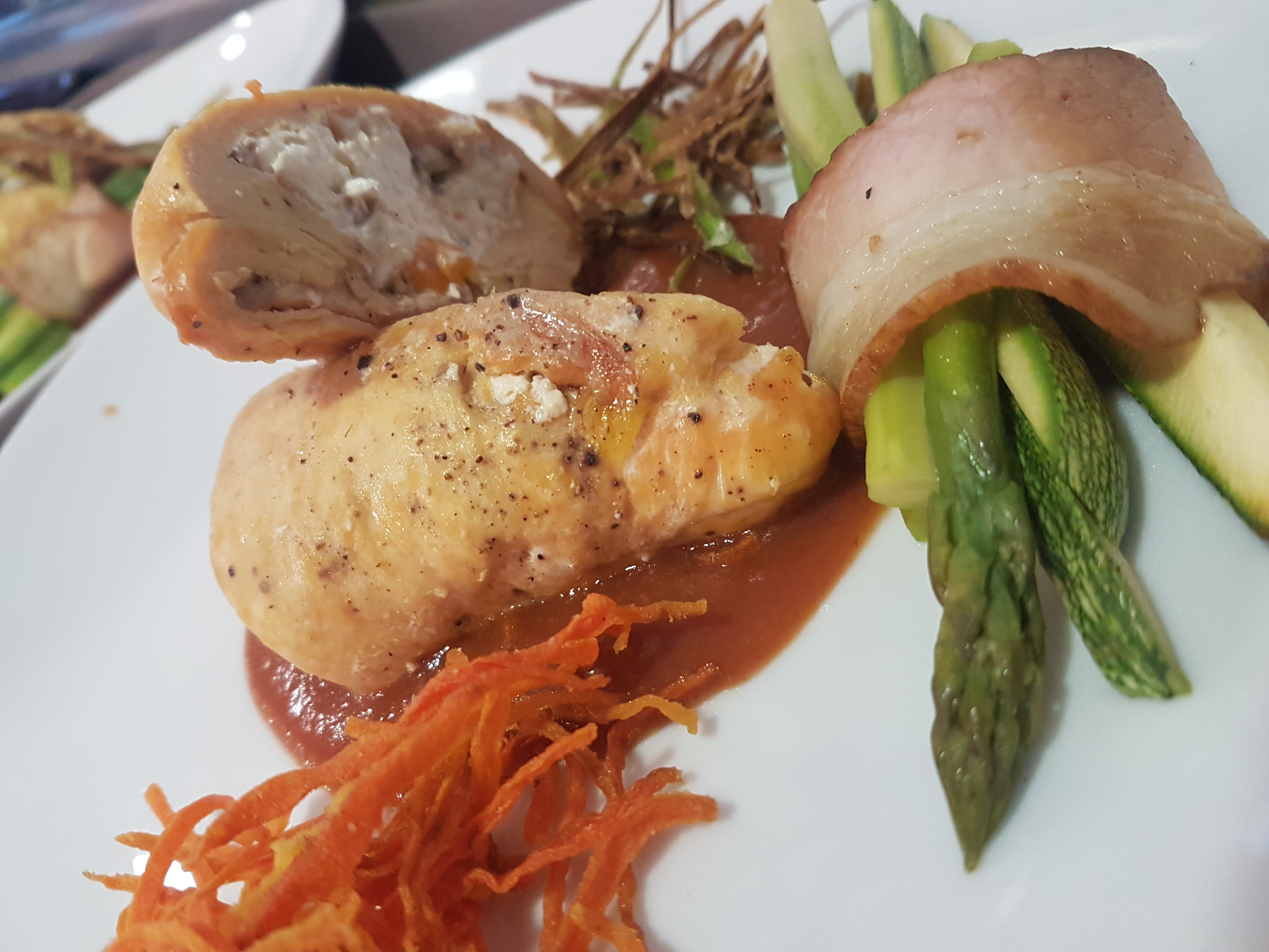 Banquete montado en recinto histórico