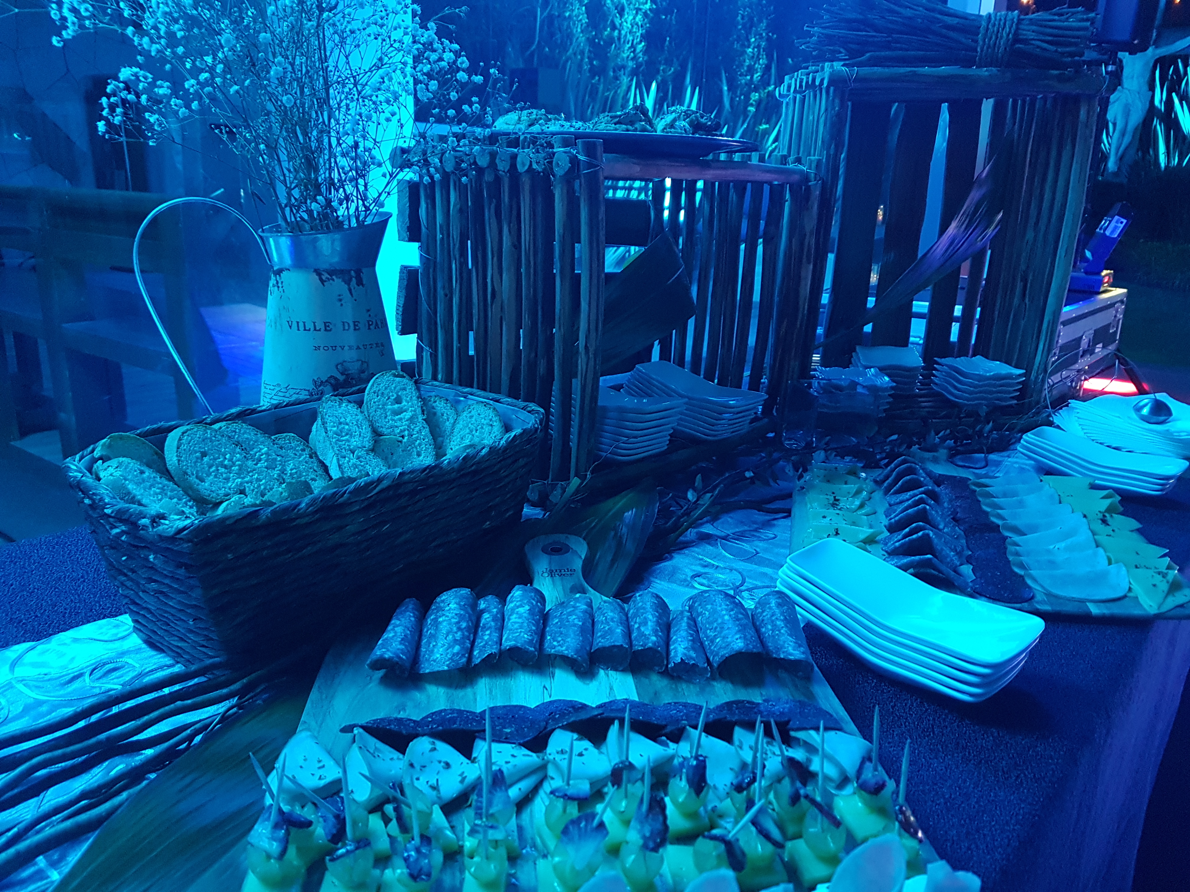 Evento de lujo con montaje nocturno